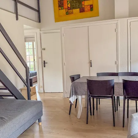 Pour 6 Personnes , De Saint Clair * 勒拉旺杜