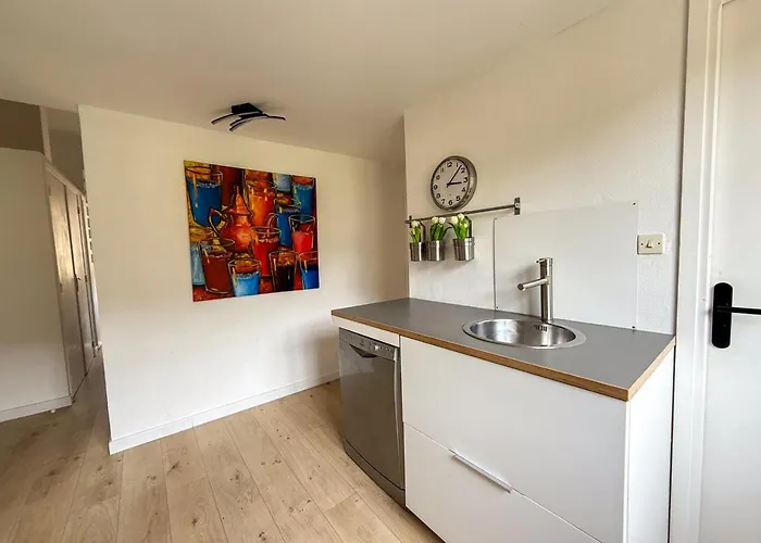 Pour 6 Personnes , De Saint Clair