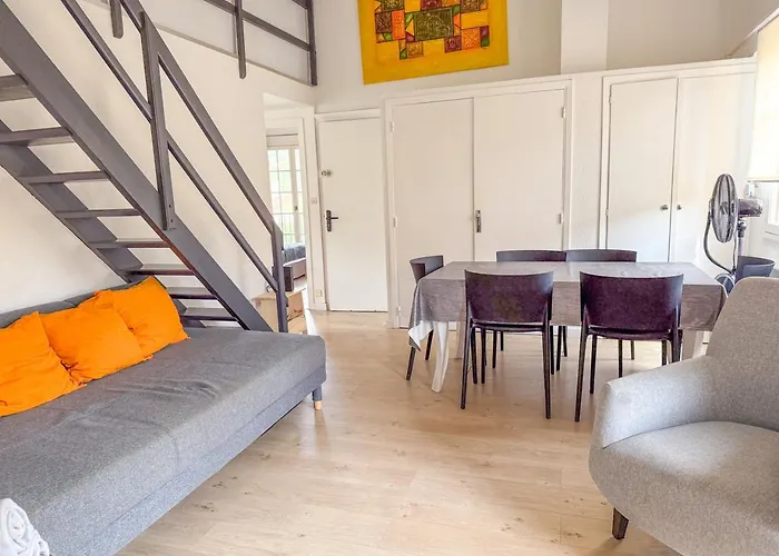 Pour 6 Personnes , De Saint Clair Apartment